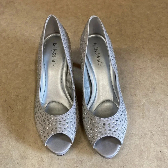 Kelly & Kate Gray Jeweled Platform Peetoe Pumps - Picture 2 of 12